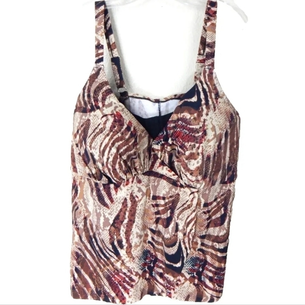Swimsuits for All Underwire Animal Print Tankini Top